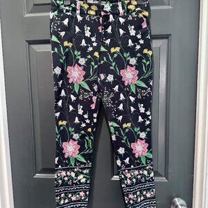 Old Navy Pixie mid-rise pants size 6
